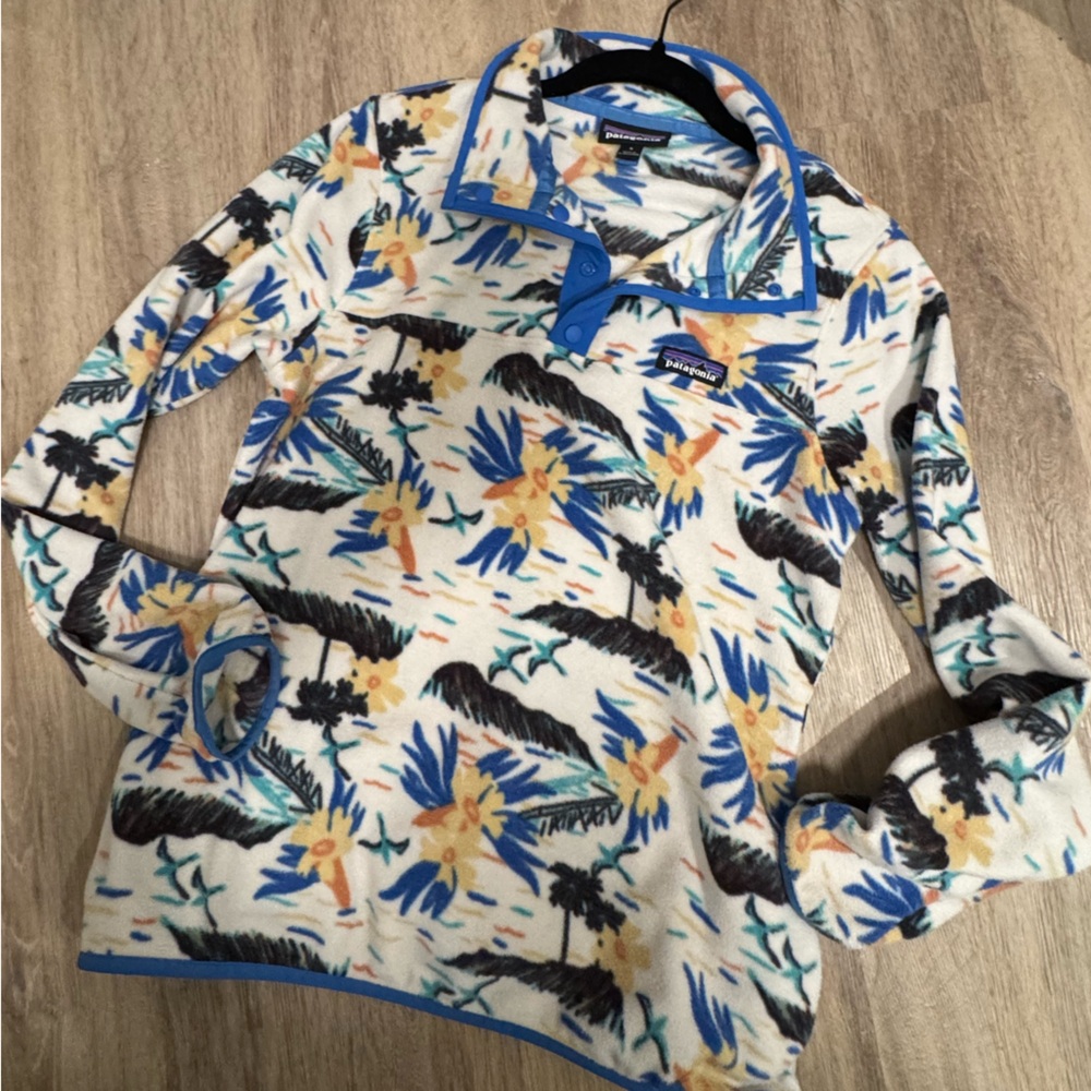 Patagonia pattern fleece
